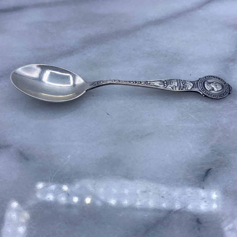 Mayer Bros Sterling Silver Washington State Souvenir Spoon Mount Rainier 4 Inch